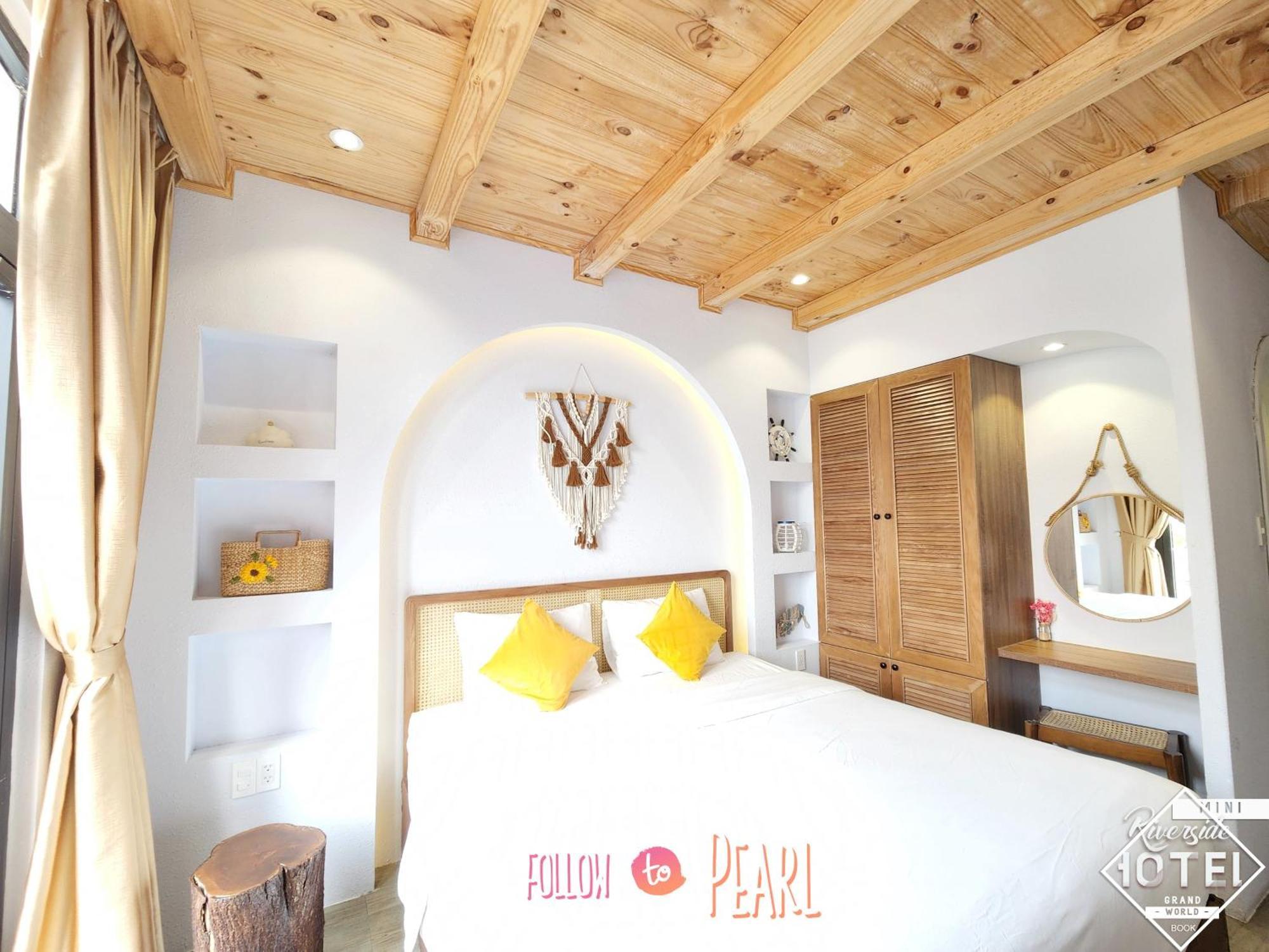 Riverside Mini Hotel Grand World Phu Quoc Exteriör bild