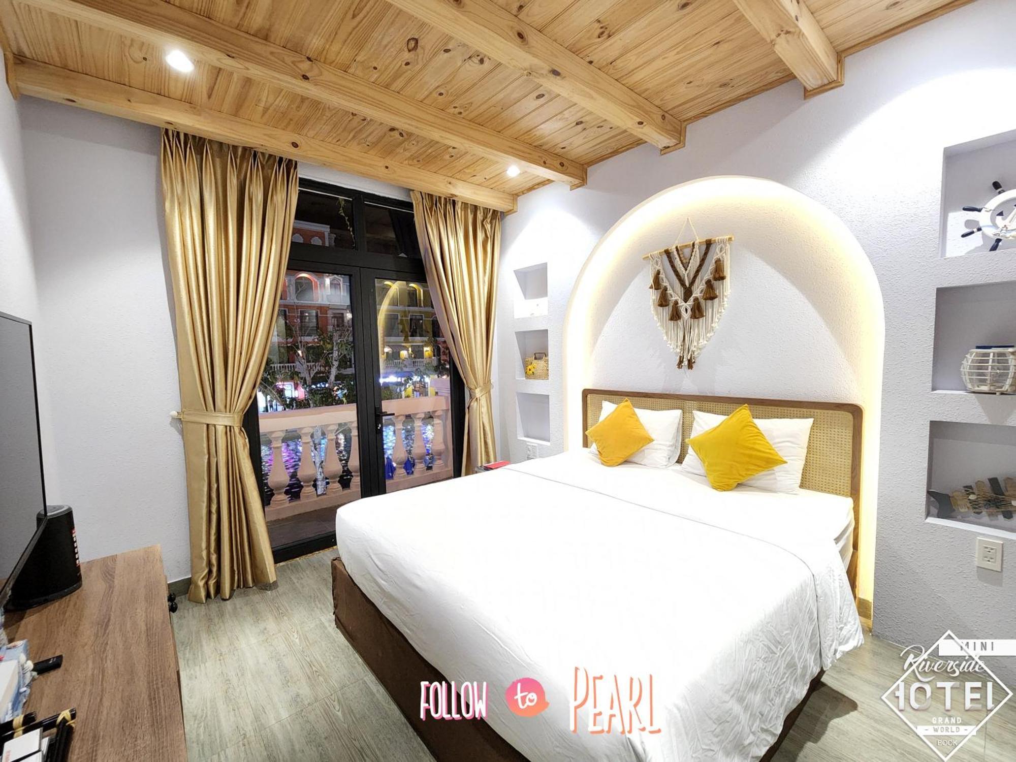 Riverside Mini Hotel Grand World Phu Quoc Exteriör bild